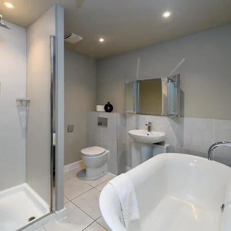 Holm House - Luxury Seaside Retreat Penarth Room photo