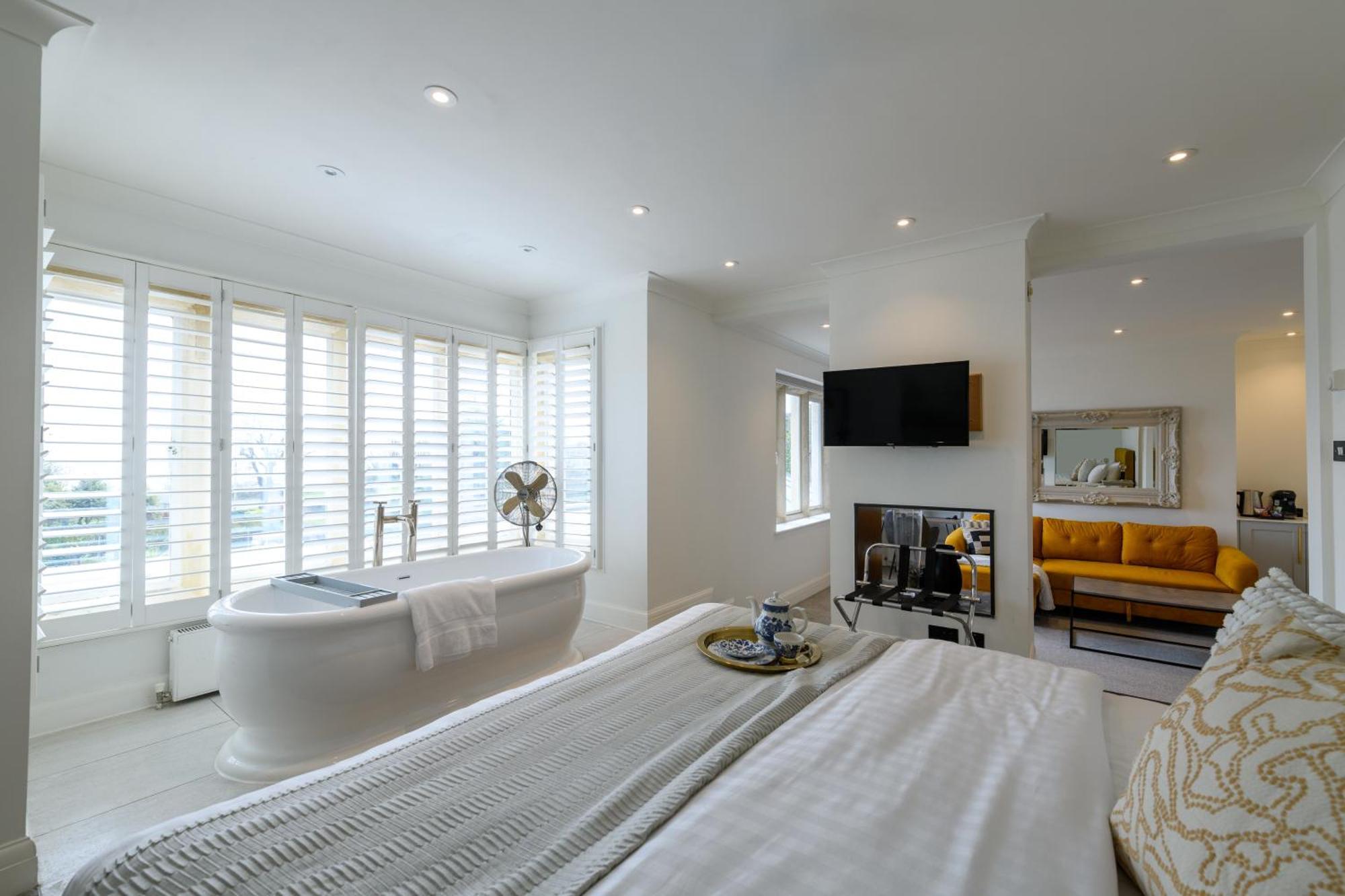 Holm House - Luxury Seaside Retreat Hotel 4*