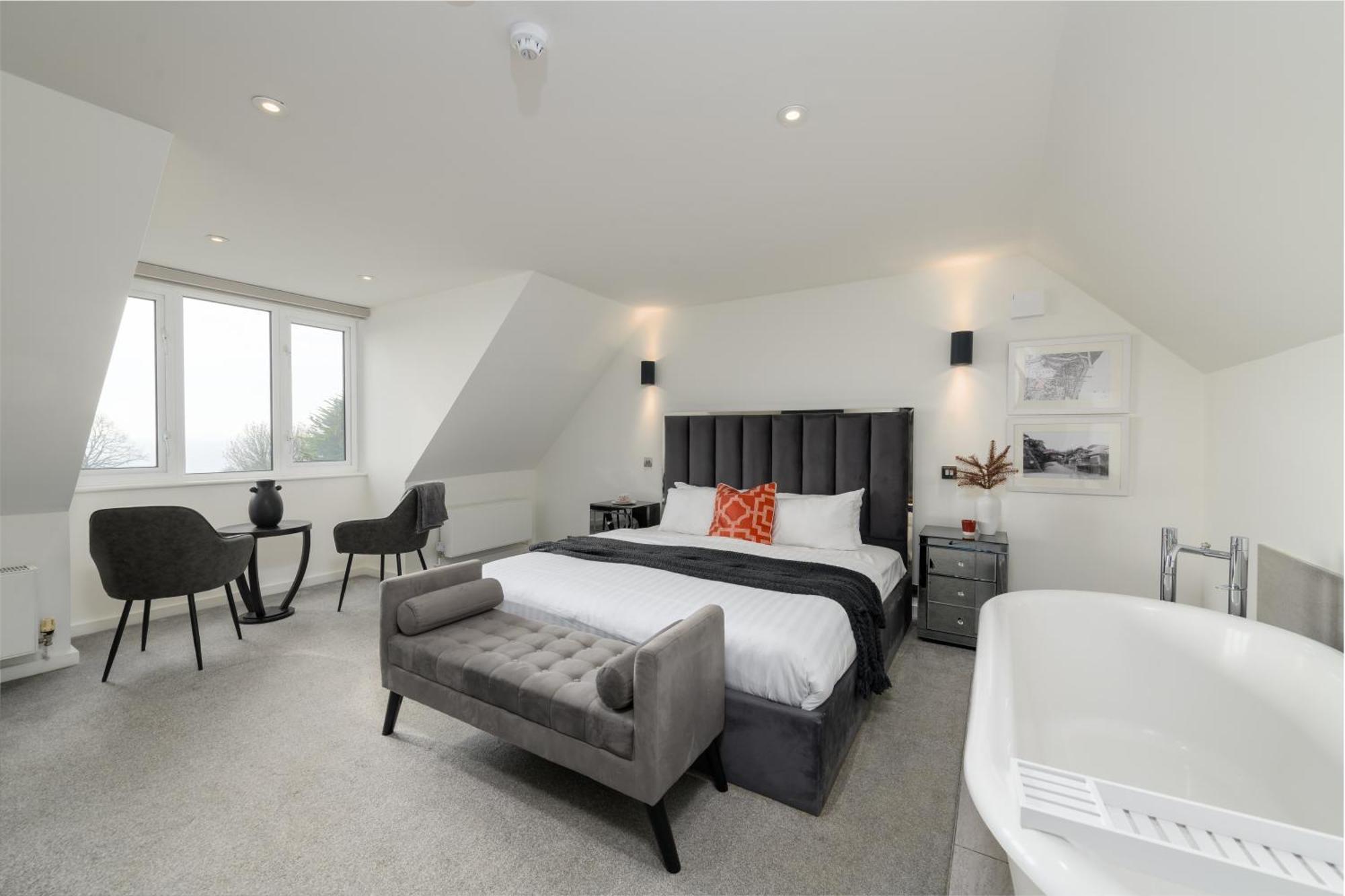 Holm House - Luxury Seaside Retreat 4* Penarth