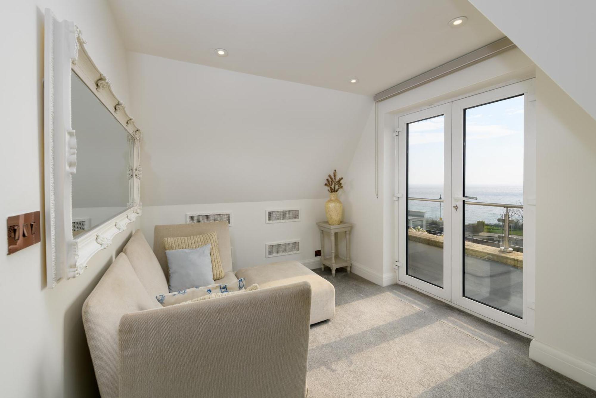 Holm House - Luxury Seaside Retreat 4* Penarth