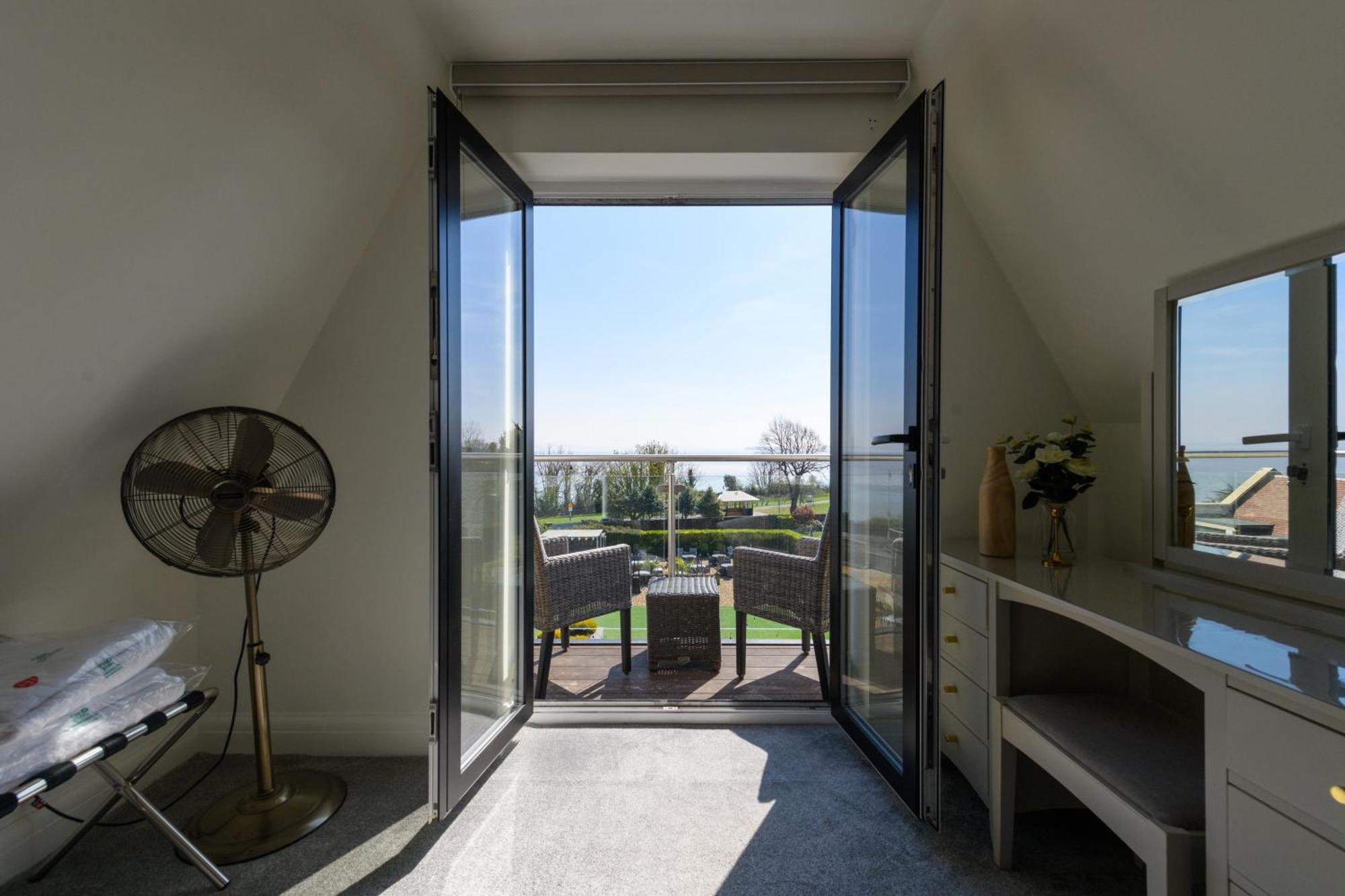 Holm House - Luxury Seaside Retreat Hotel Penarth