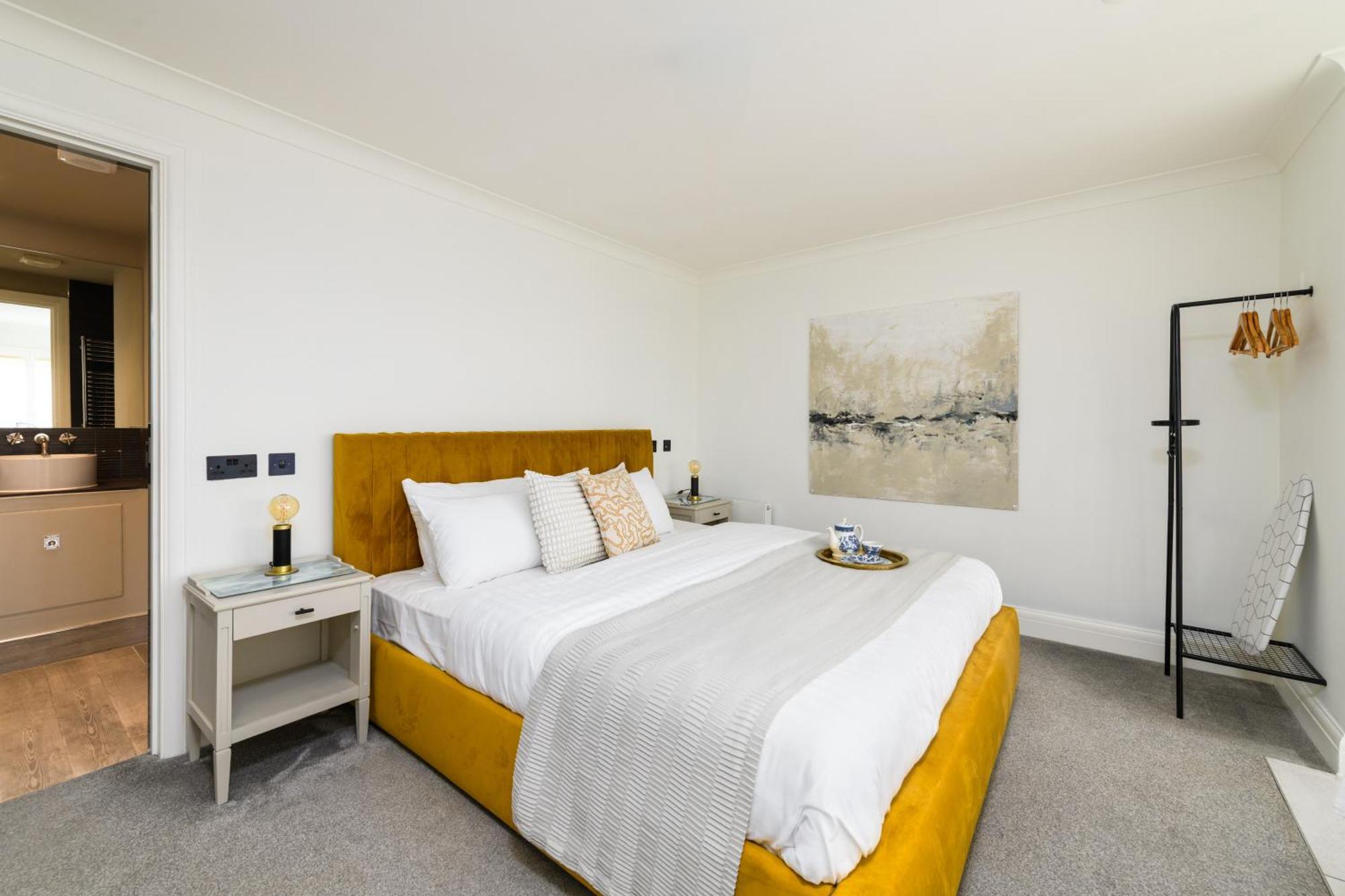 Holm House - Luxury Seaside Retreat 4* Penarth